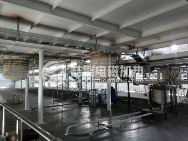 316不銹鋼反應(yīng)釜電磁加熱在高原再創(chuàng)佳績